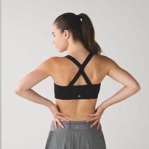 Lululemon Kanto Catch Me Bra in Black NWOT
